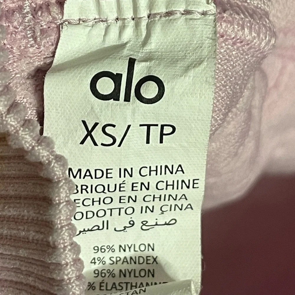 ALO Yoga Seamless Cable Knit High-Waist Legging Sugarplum Pink